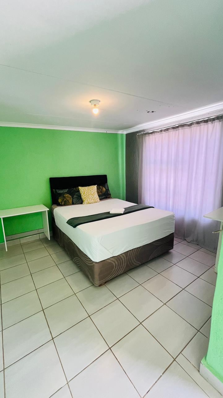 Wide view of the green room
